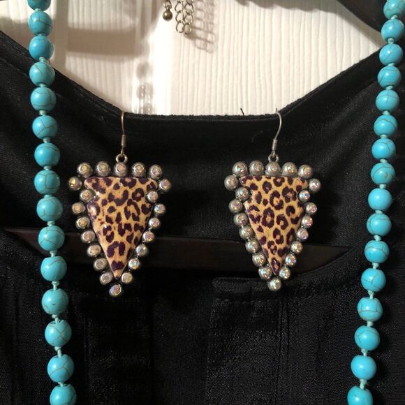 Necklace and Earring Set Rhinestone Leopard Print Turquoise Design - Picture 4 of 5